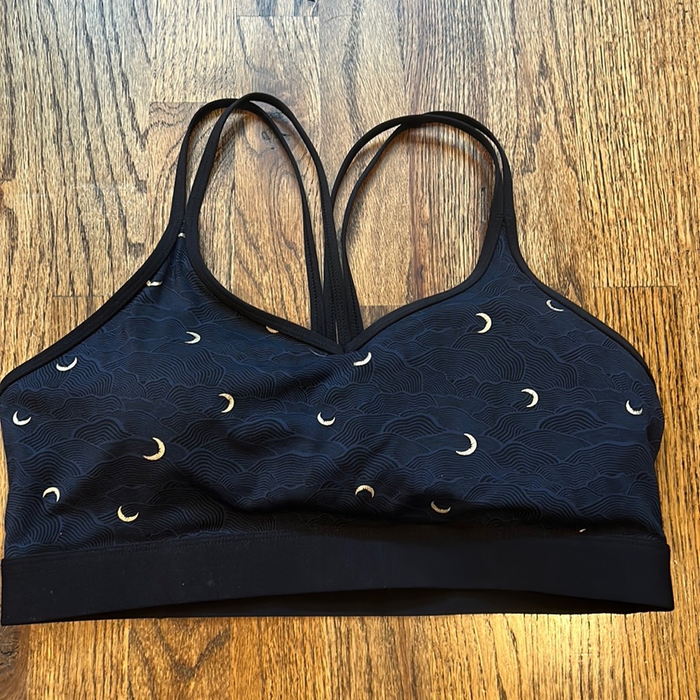 NWOT sports bra with padding